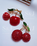 Broche de Cereja com Strass Vermelho